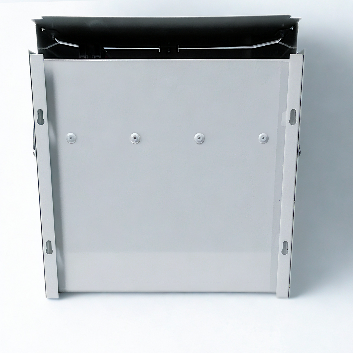25.6V 100Ah 2.6KW Lithium Bluetooth Enabled Wall Mount Battery
